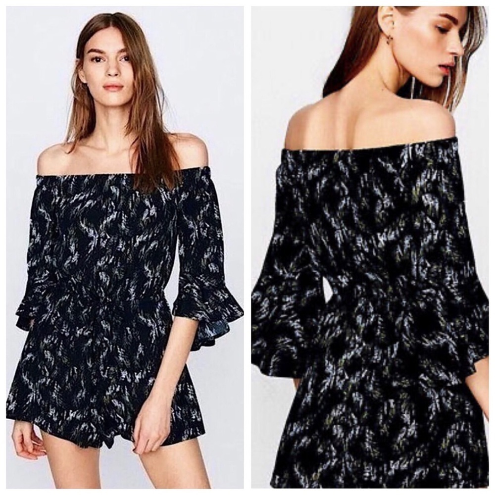 EXPRESS off the shoulder tropical leaf romper. Size XS
